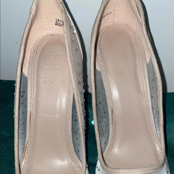 Charlotte Russe Cream Heels with Rhinestones and Stiletto Design (8) - Picture 3 of 10